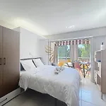 Studio Coco\'B - Frejus Plage - 4 Pers - Parking - 7Min A Pied De La Plage - Clim - Wifi - Capitalchic Service Frejus
