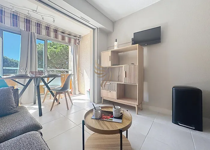 Studio Coco\'B - Frejus Plage - 4 Pers - Parking - 7Min A Pied De La Plage - Clim - Wifi - Capitalchic Service Frejus