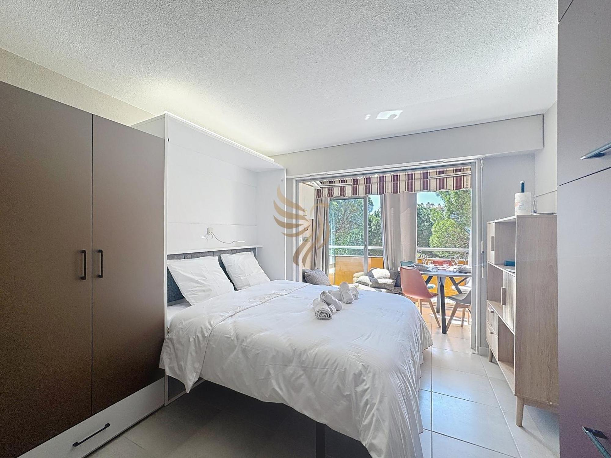 Appartement Coco'b - - 4 Pers - Parking - 7min A Pied De La - Clim - Wifi - Capitalchic Service Fréjus