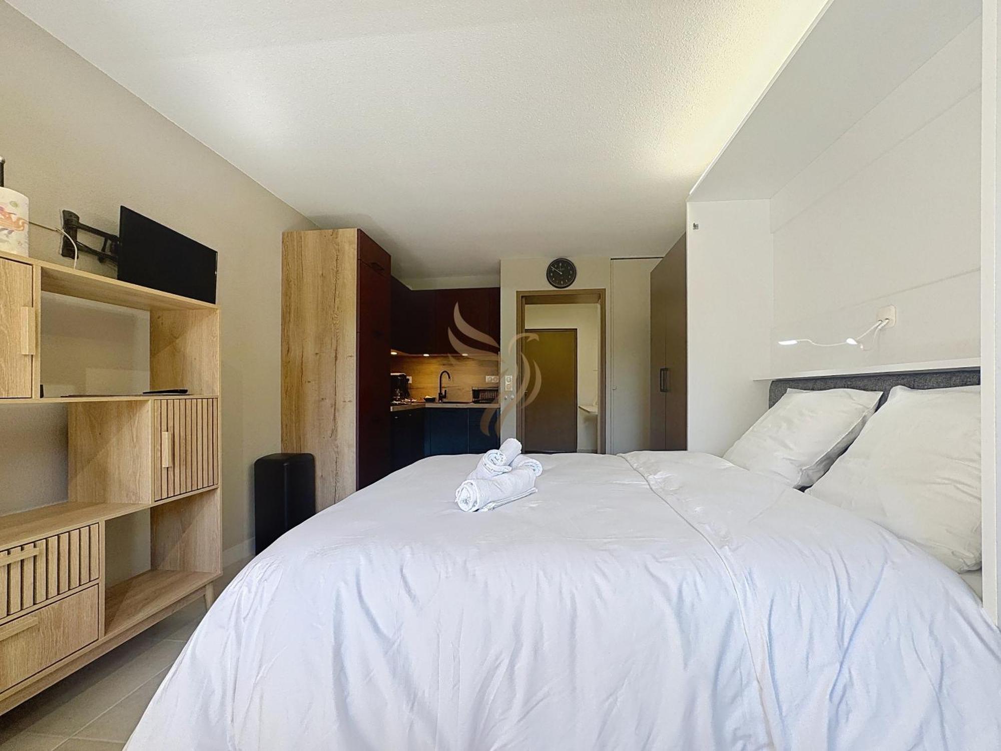 Coco'b - - 4 Pers - Parking - 7min A Pied De La - Clim - Wifi - Capitalchic Service Fréjus